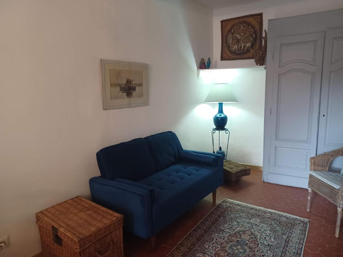 L'horloge Apartment Aups